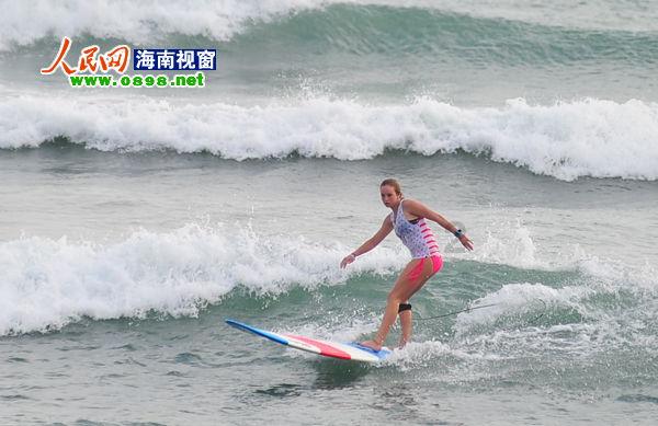 浙江一儿子深夜楼道里守护醉酒爸爸,爸爸们带娃为何总是不靠谱?-你身边最实用的红迪网平台